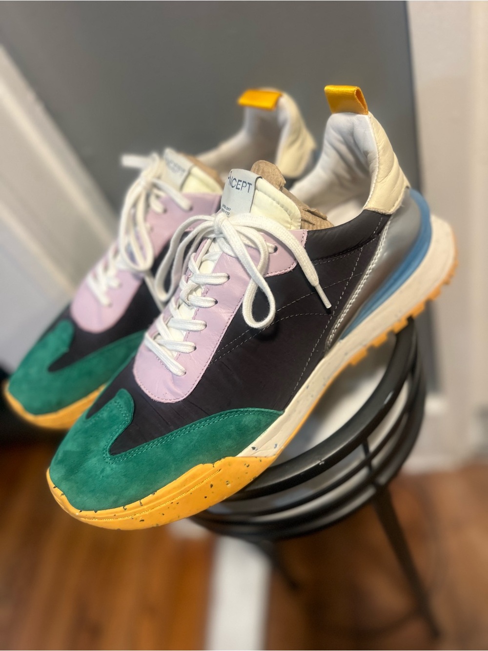 Oncept Brooklyn sneaker shoe size US 10 women